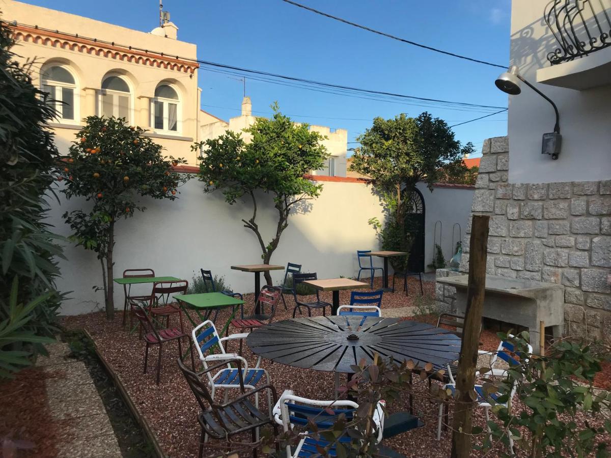 ホテル La Casa Sanills Saint-Hippolyte  エクステリア 写真