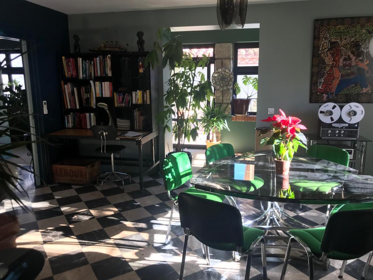 ホテル La Casa Sanills Saint-Hippolyte  エクステリア 写真
