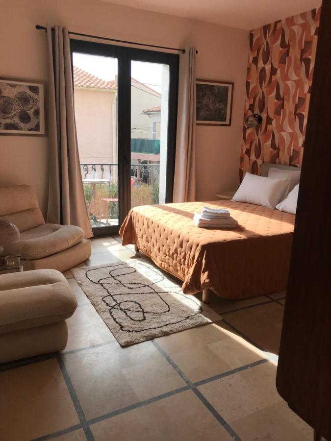 ホテル La Casa Sanills Saint-Hippolyte  エクステリア 写真